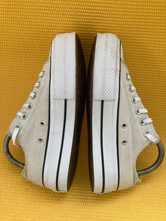 Converse Chuck Taylor White Low Top Platform Sneakers Size 7 - Picture 5 of 10